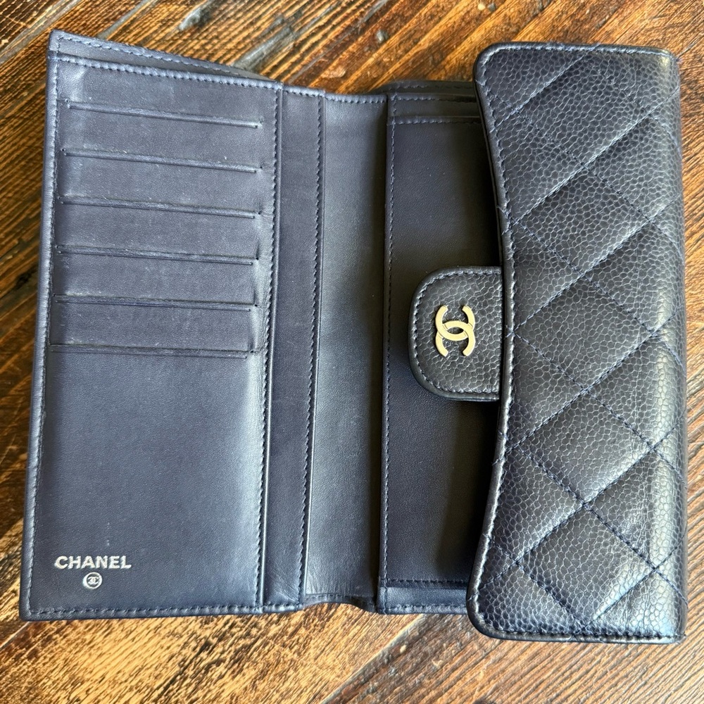 CHANEL Classic L-Flap Caviar Navy Blue Quilted Long Wallet - Picture 10 of 15